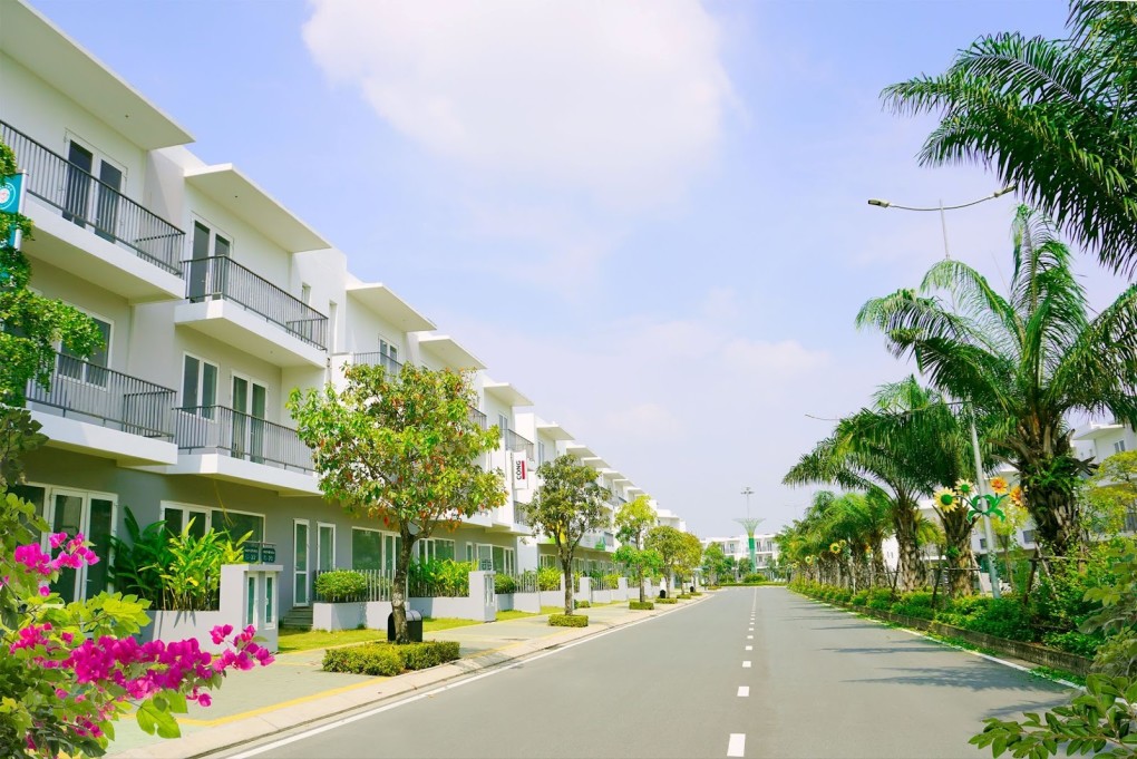 Nhà phố Dragon Village