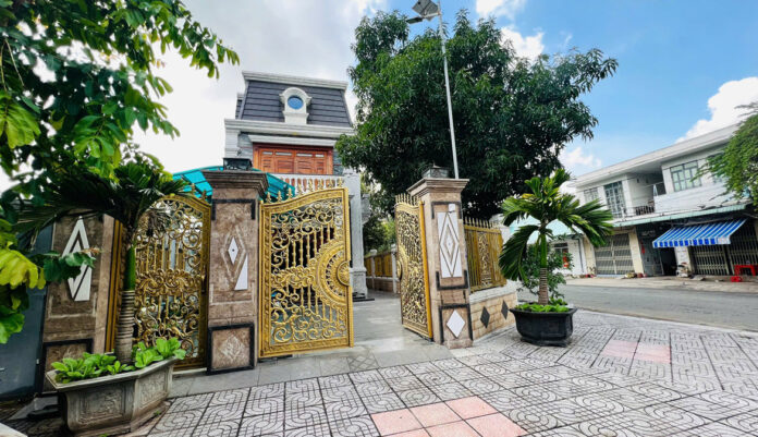 Phía trước Phía trước