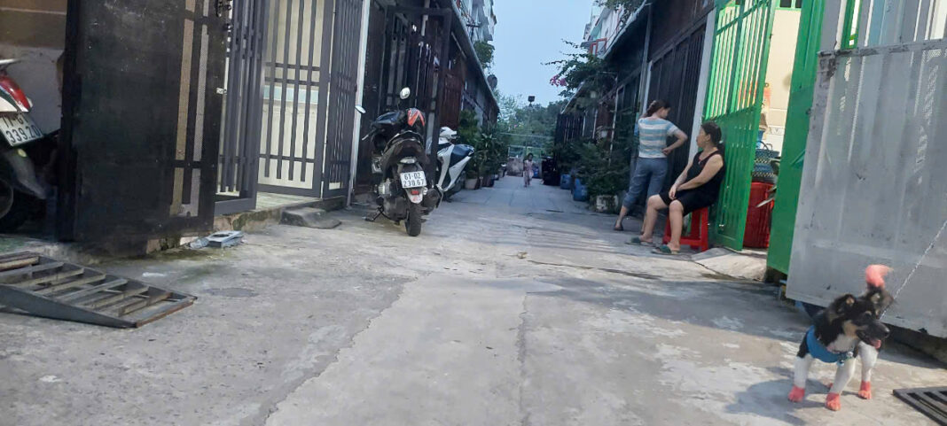 Mặt tiền đường Mặt tiền đường