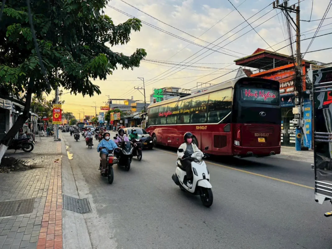 Mặt tiền đường Mặt tiền đường
