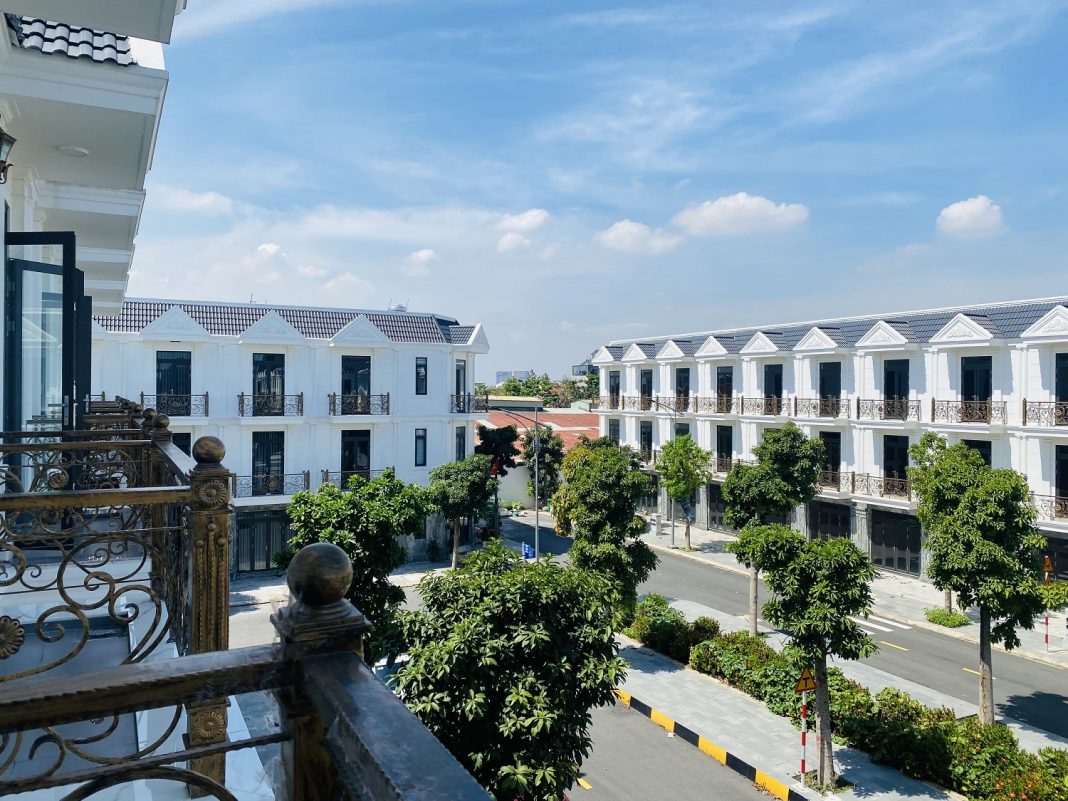 Nhà phố Đông Hưng