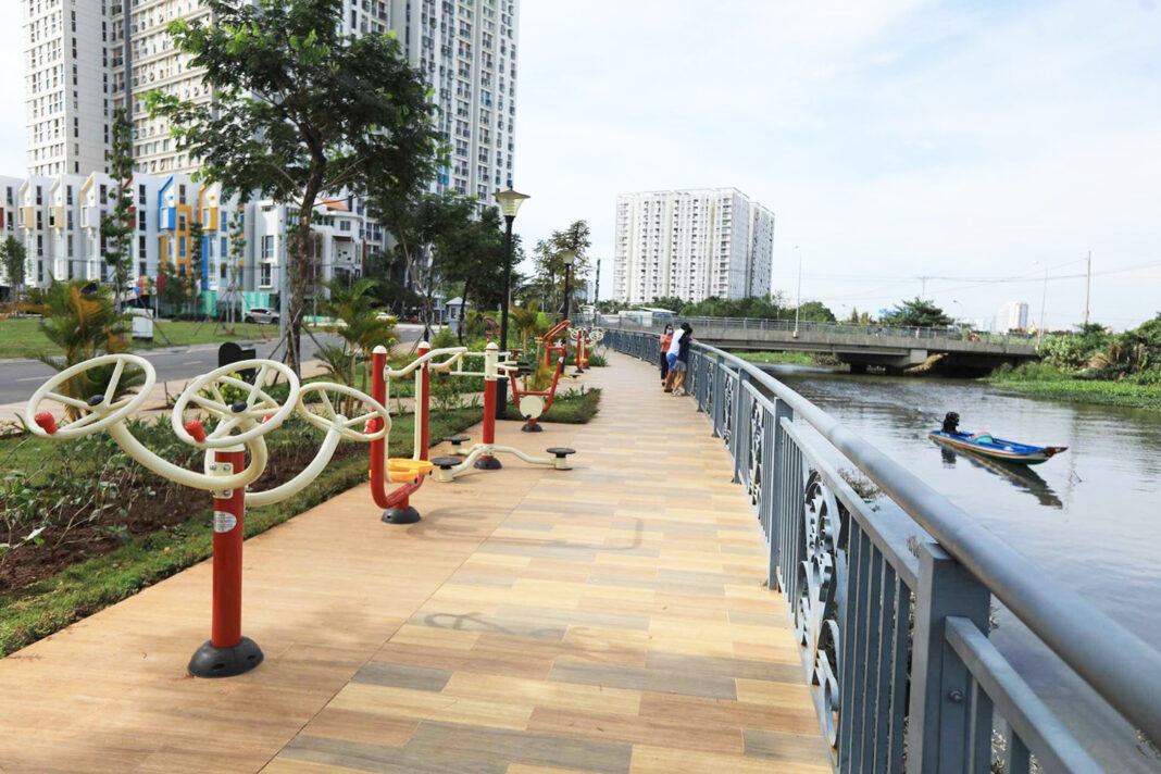 Công viên ven sông