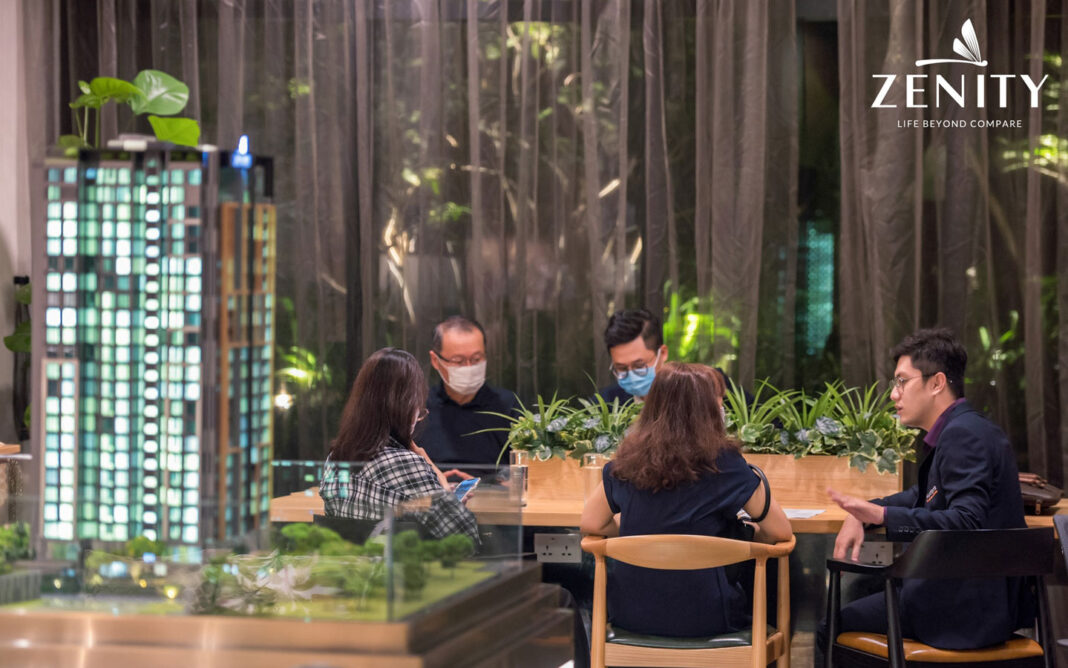 Khách hàng tham quan Khách hàng tham quan