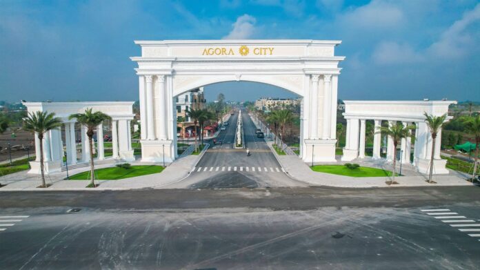 Agora City