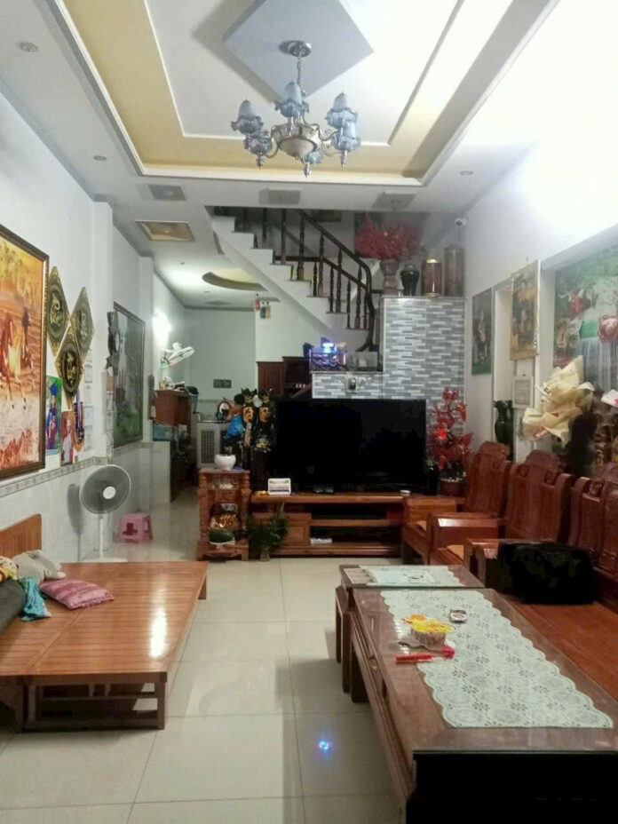 Bán nhà đường Lê Văn Tiên