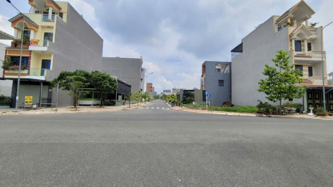 Đất nền Phú Hồng Khang