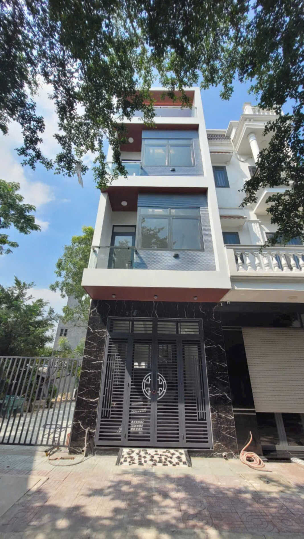 Bán nhà Thuận An