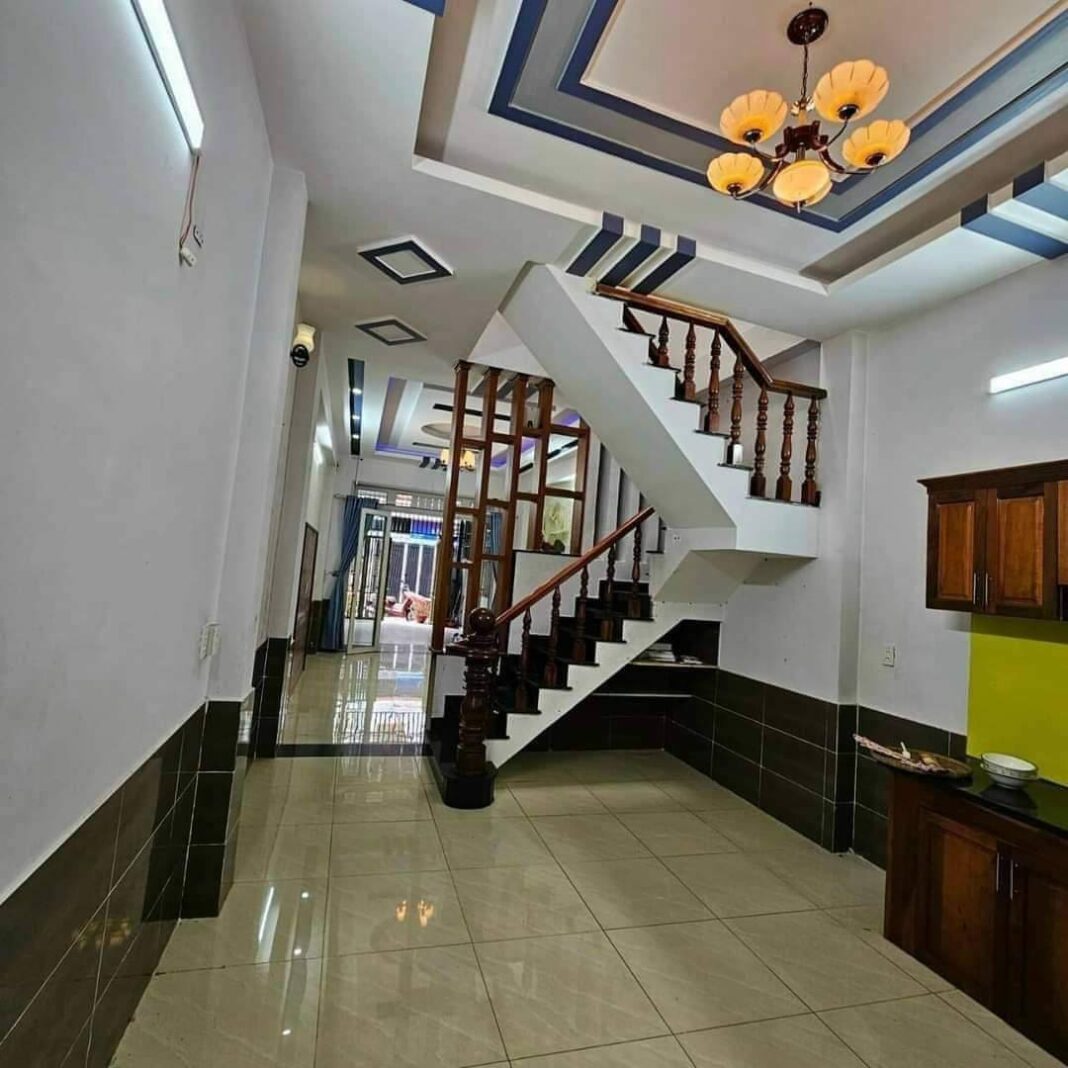 Bán nhà Đông Hòa Bán nhà Đông Hòa