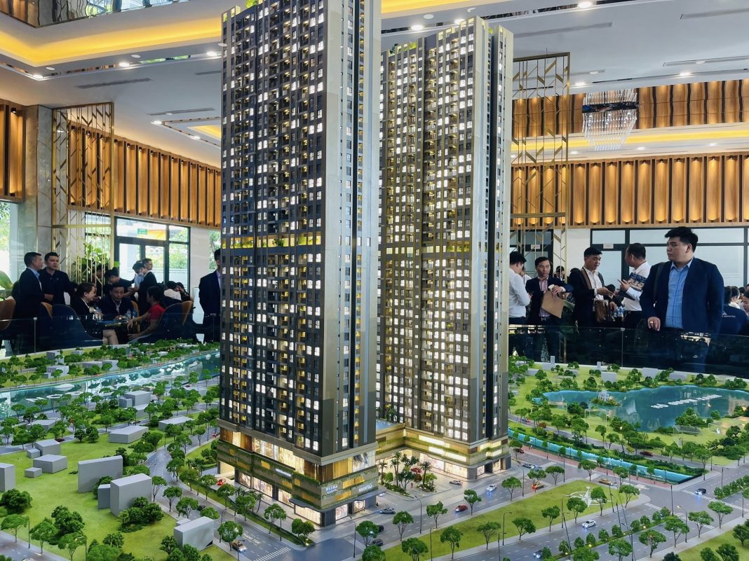 A&T Saigon Riverside