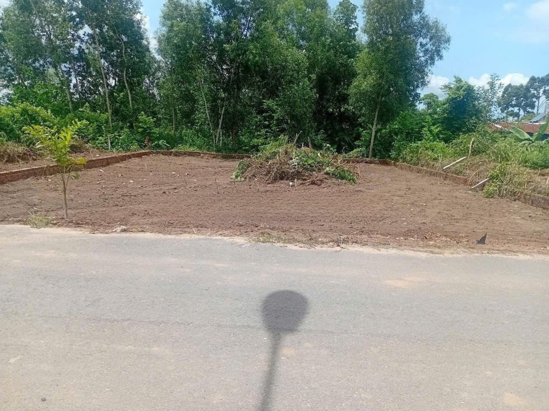 Đất Nhuận Đức