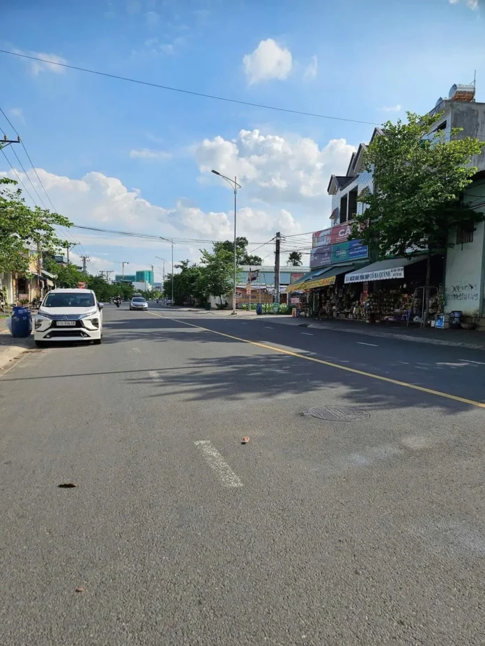 Đất Bùi Thị Xuân Dĩ An