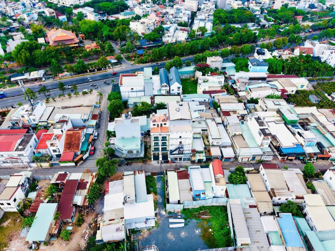 Nhà mặt tiền đường 41
