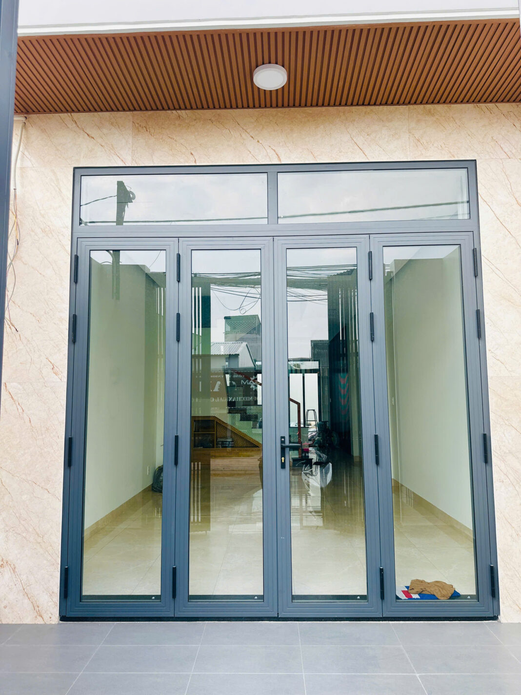 Nhà mặt tiền đường 41